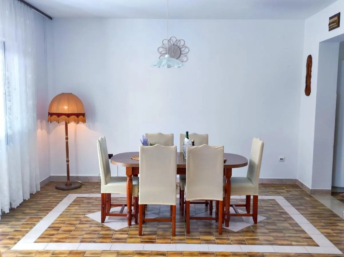 Apartment Olive II Kastela