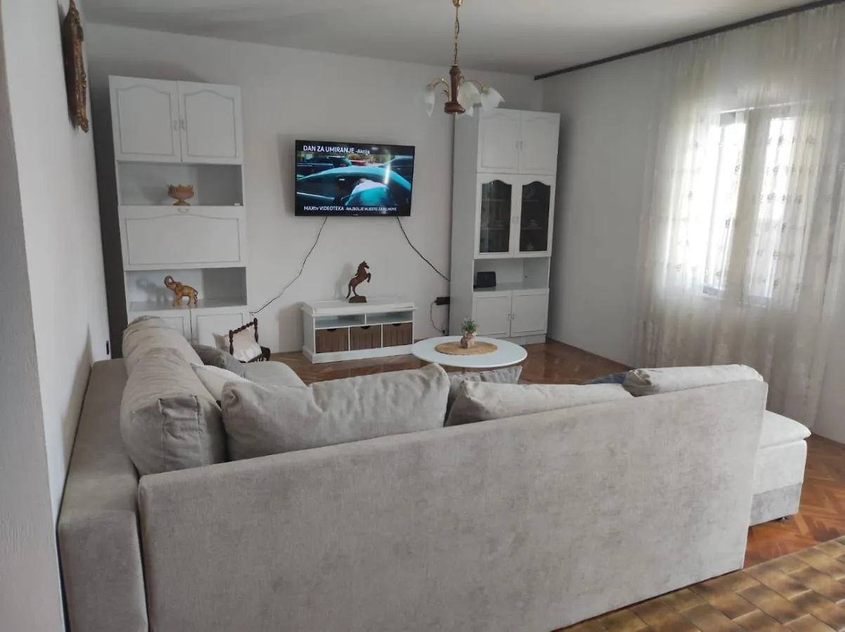Apartment Olive II Kastela